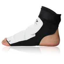 Load image into Gallery viewer, WTF Taekwondo Hand protection gloves Half finger Mittens TKD Foot protector gloves WTF Approved MMA Karate Boxing gloves